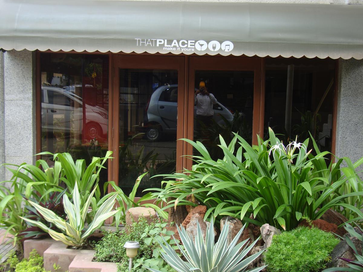 Hotel Grg Vadodara Exteriör bild