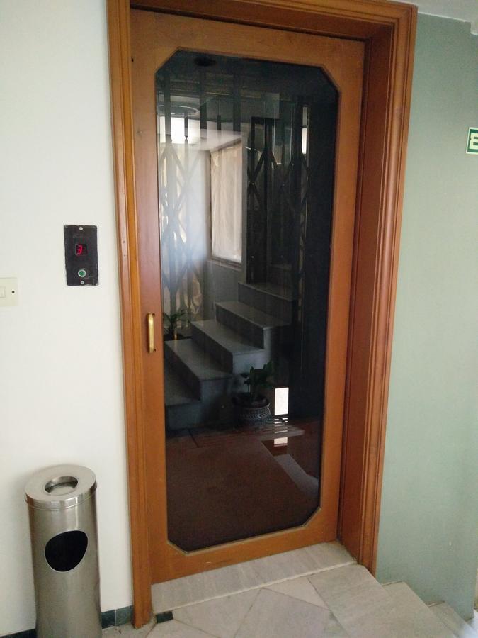 Hotel Grg Vadodara Exteriör bild
