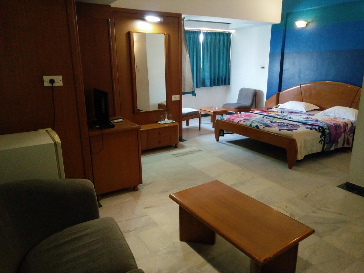 Hotel Grg Vadodara Exteriör bild